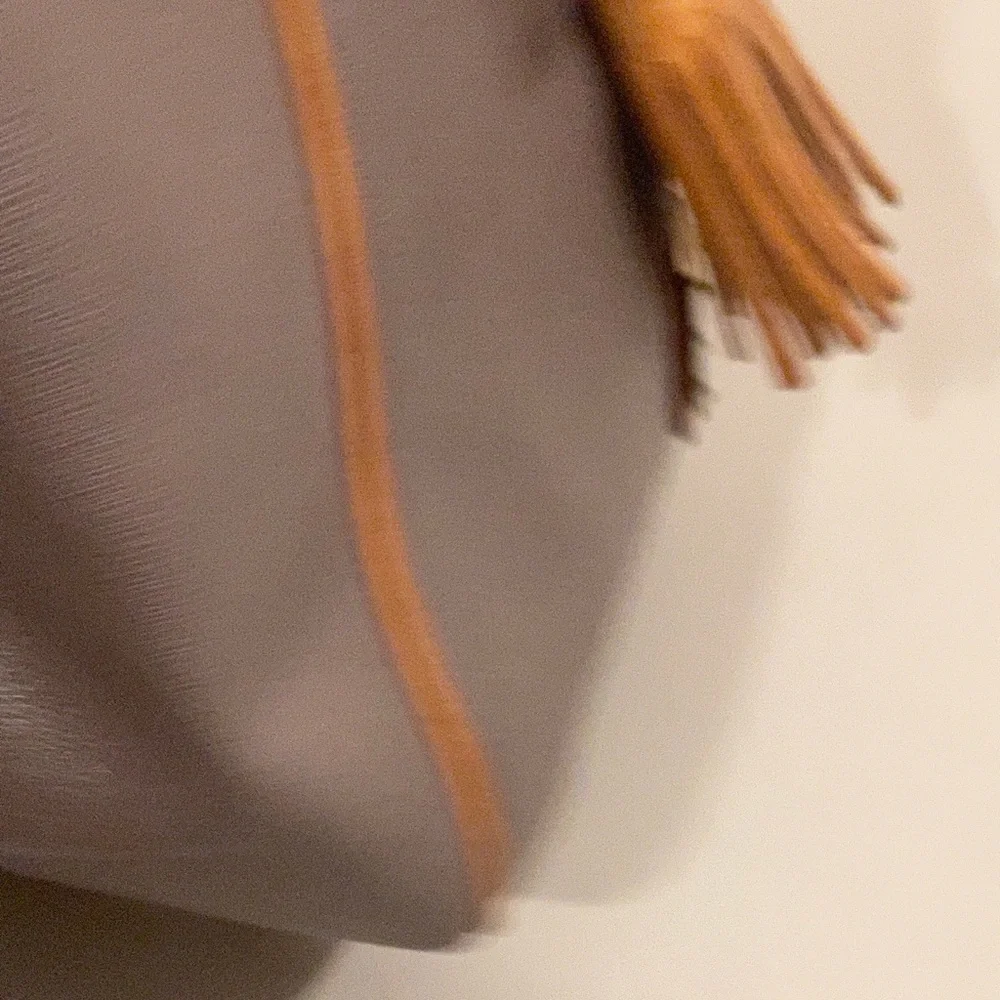 Dooney and Bourke gray & tan leather double strap zipper tassel shoulder bag - Picture 9 of 16